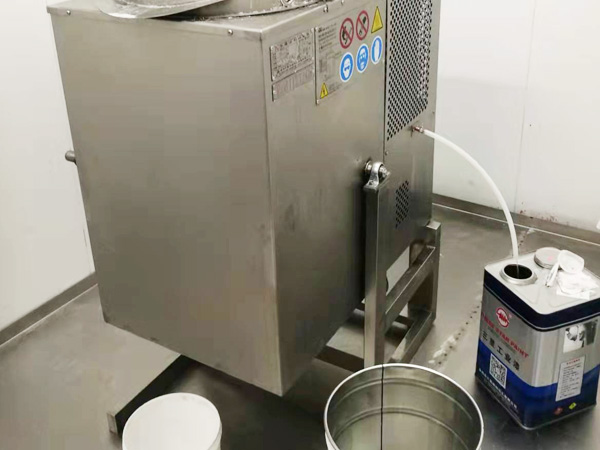 化工行業(yè)溶劑回收機客戶案例